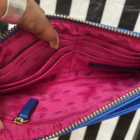 Juicy Couture - Picture 2 of 2